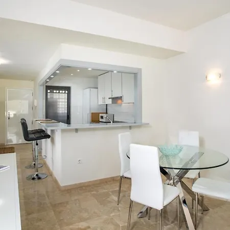 Apartment Rock Bay I 2392 Beautiful Seaview Penthouse *